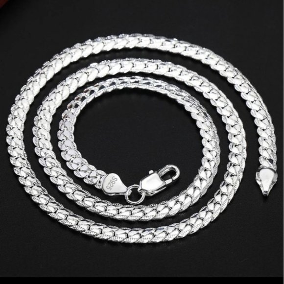 Jewelry - Snake style unisex silver necklace